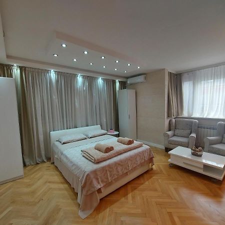Arena Relax Apartman Belgrade Exterior photo